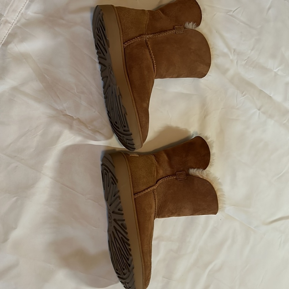 UGG boots - Picture 3 of 7